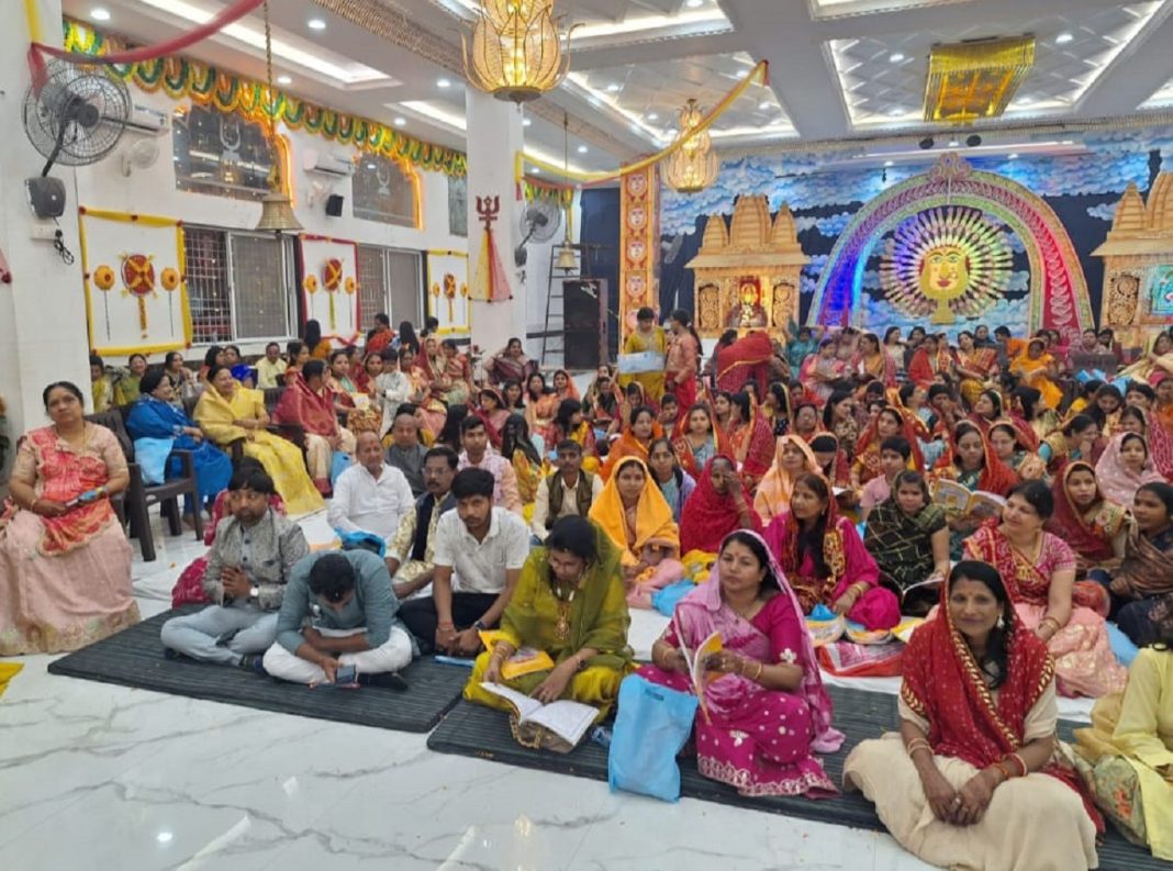 Aaran Agrawal family Champa organized Parojan Utsav and Mahamangalpath at Dadi Mandir Lakhanpur